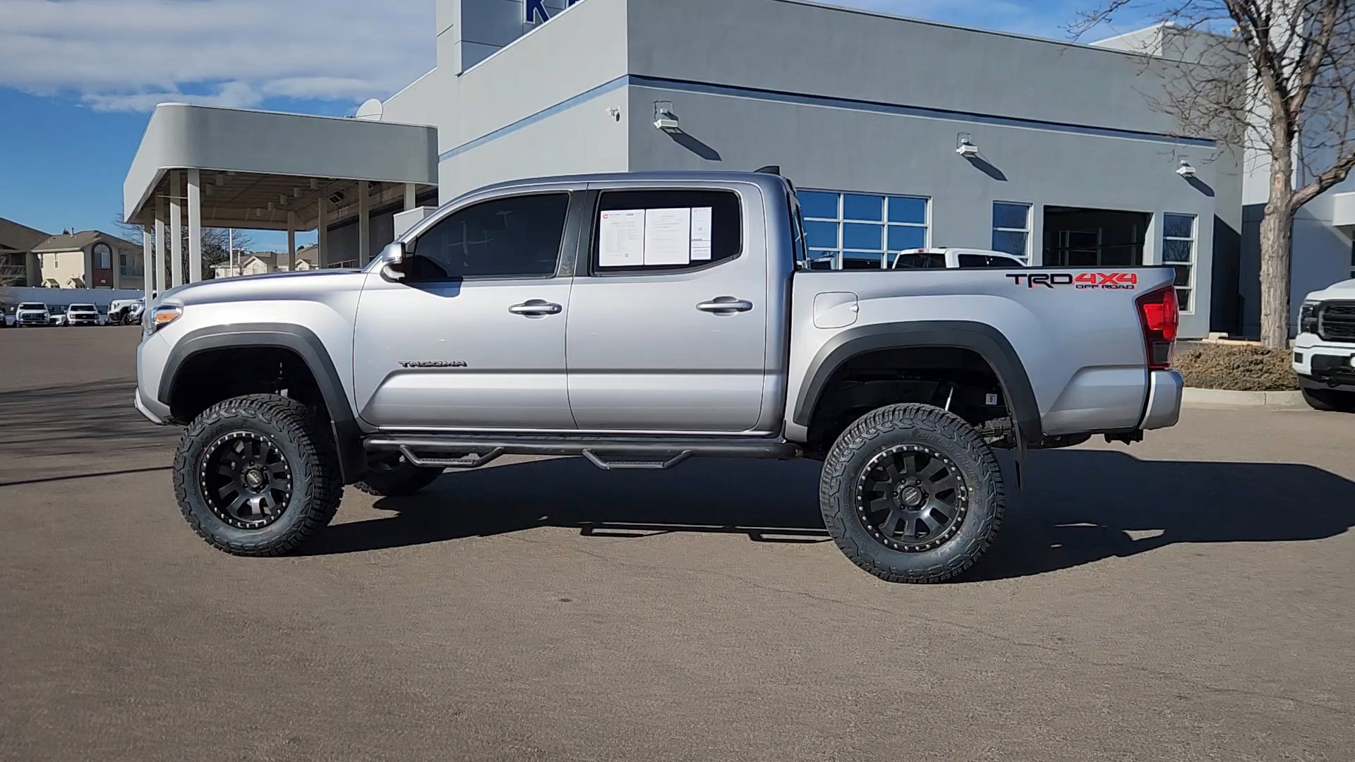 Used 2019 Toyota Tacoma TRD Off-Road image 13