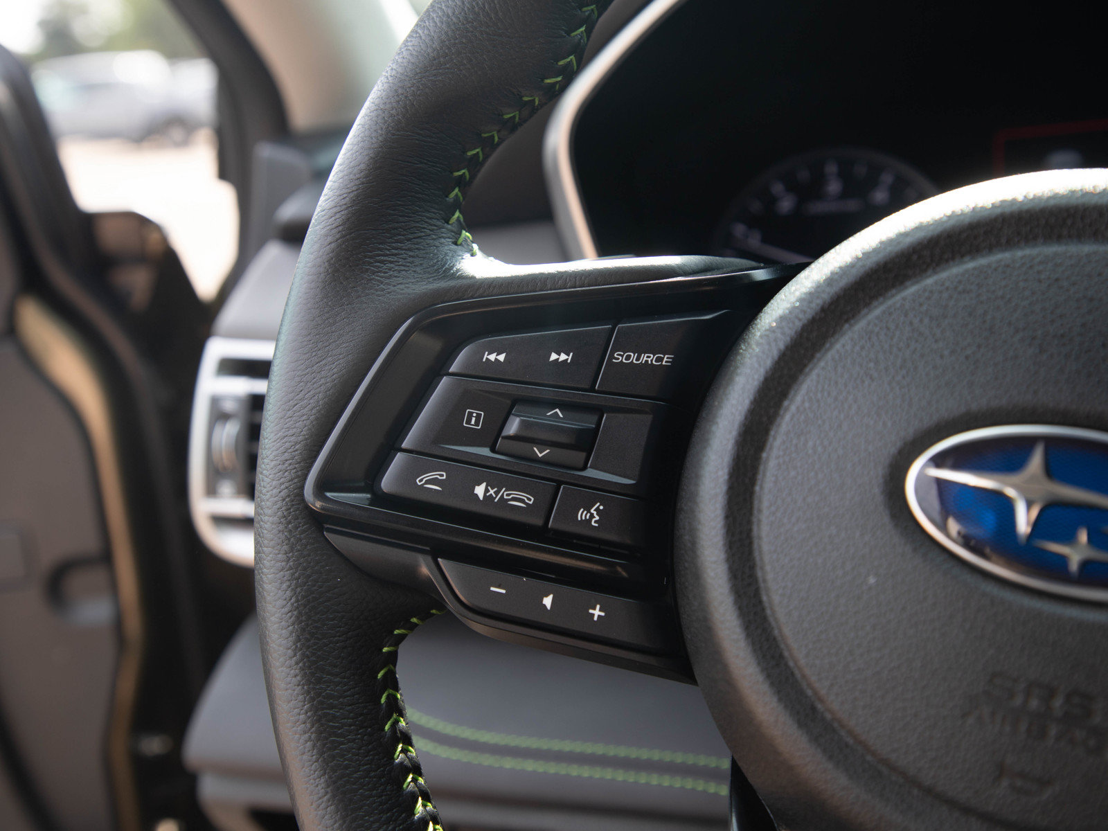 Used 2024 Subaru Outback Onyx Edition AWD/4WD image 25