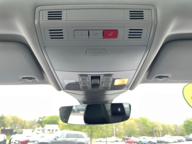 Used 2023 Volkswagen Jetta SE w/ Panoramic Sunroof Package FWD image 22