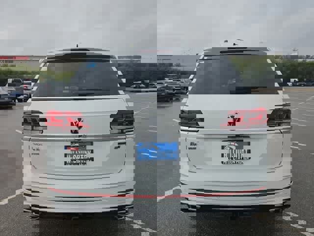 Used 2022 Volkswagen Atlas SEL Premium image 6