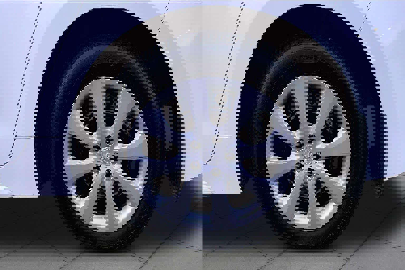 Used 2025 Toyota Corolla LE FWD image 11