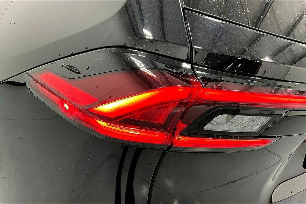 Used 2025 Toyota Grand Highlander AWD image 39
