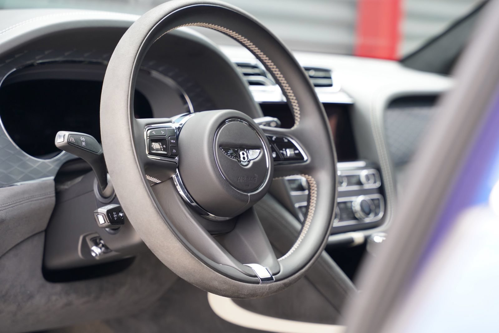 Used 2021 Bentley Bentayga Speed AWD/4WD image 19