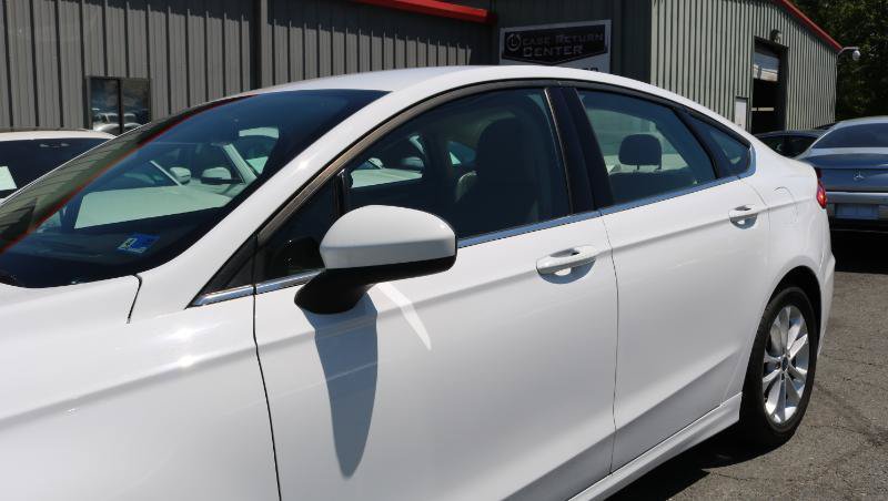 Used 2020 Ford Fusion SE w/ Fleet SE Value Package FWD image 4