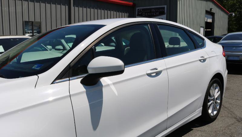 Used 2020 Ford Fusion SE w/ Fleet SE Value Package FWD image 4