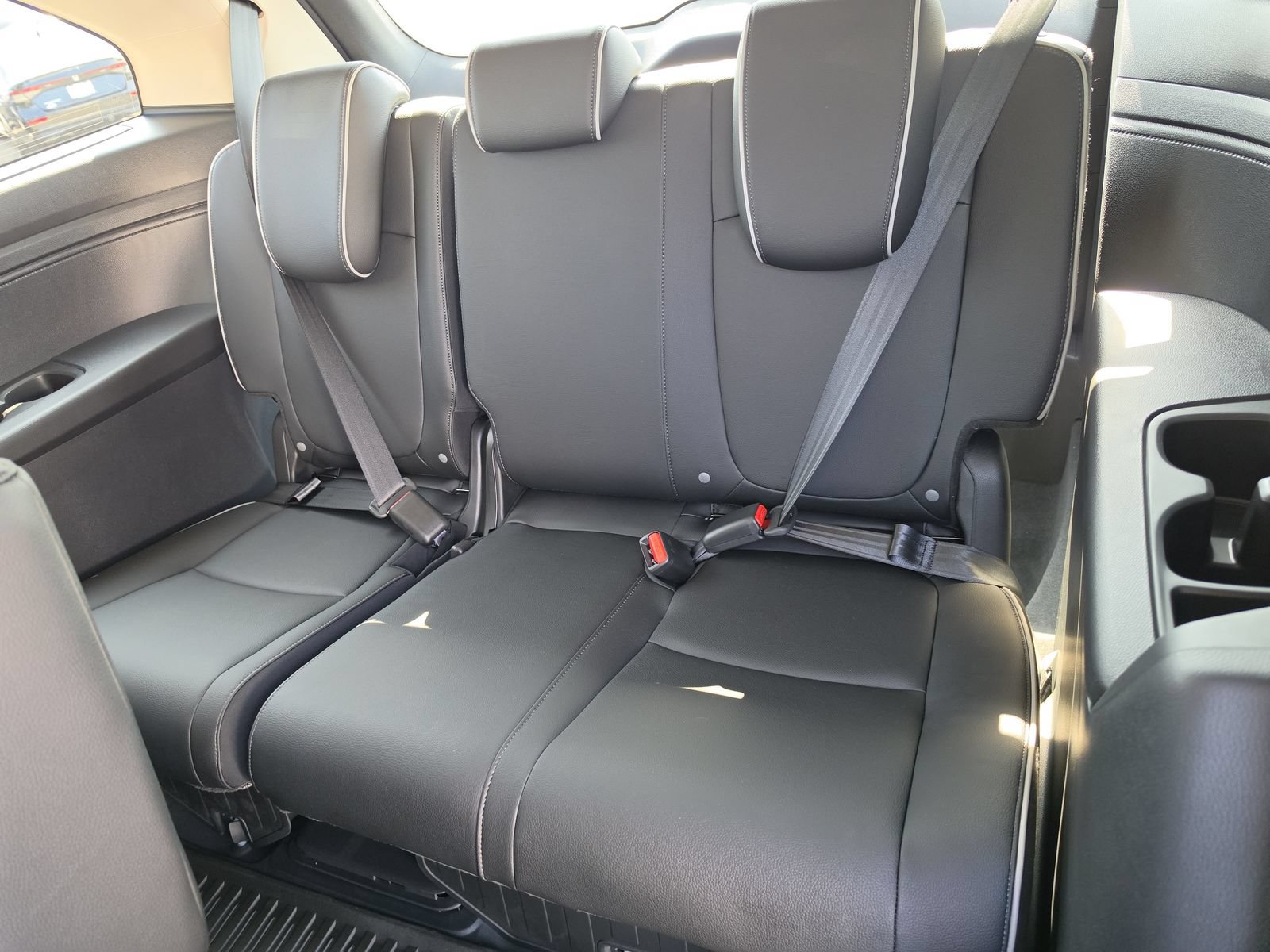 New 2026 Honda Odyssey Touring image 14