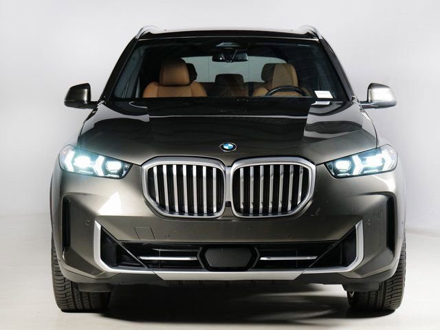 Used 2024 BMW X5 xDrive40i w/ Premium Package AWD/4WD image 6