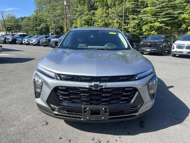 Used 2025 Chevrolet Trax ACTIV w/ Sunroof Package FWD image 8