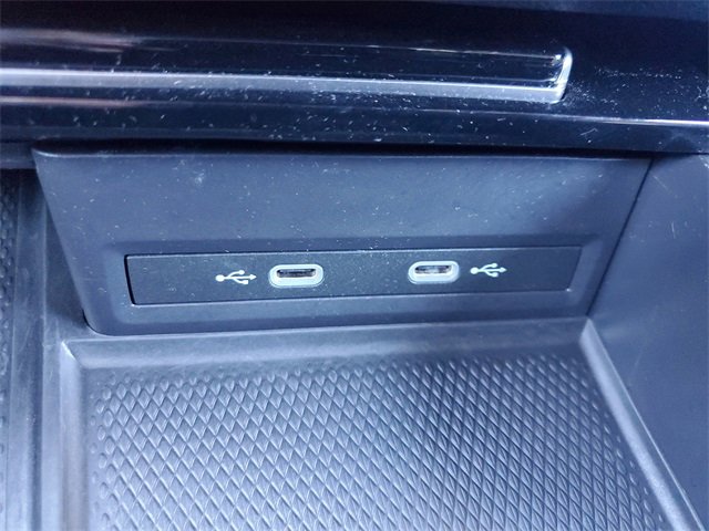 Certified 2024 Volkswagen Atlas Cross Sport SE w/ Black Wheel Package image 21