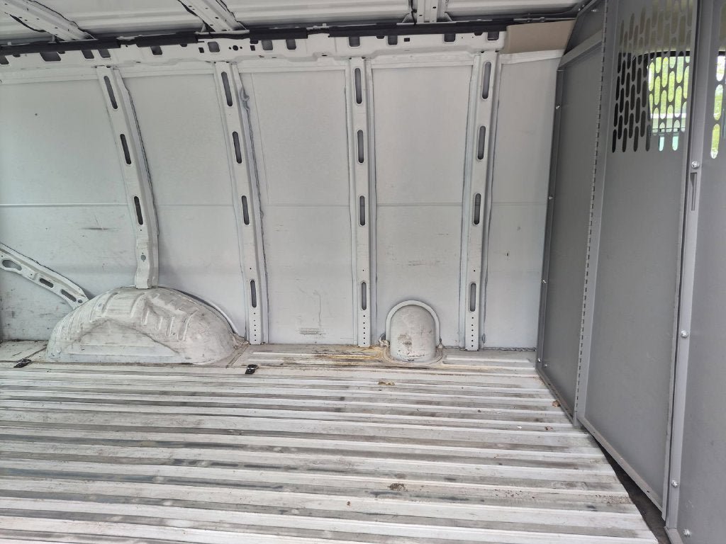 Used 2020 Chevrolet Express 2500 RWD image 25