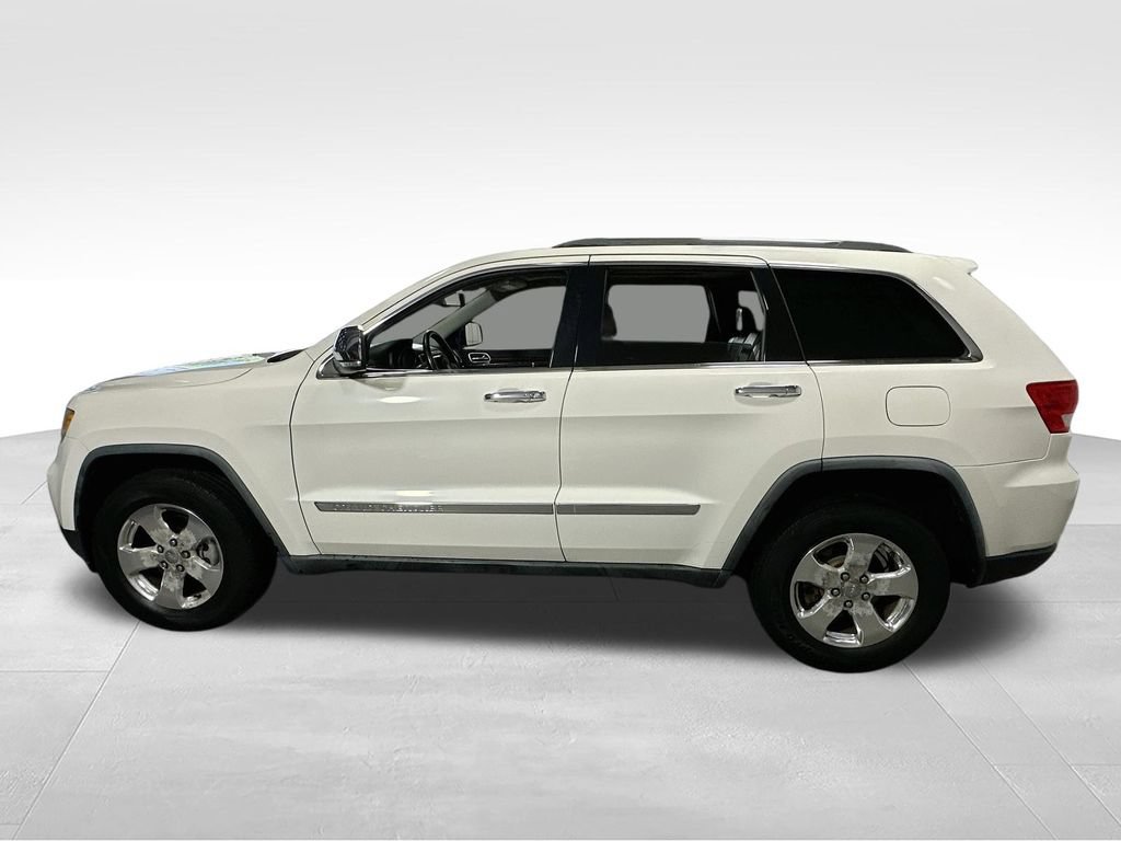 Used 2011 Jeep Grand Cherokee Limited AWD/4WD image 6