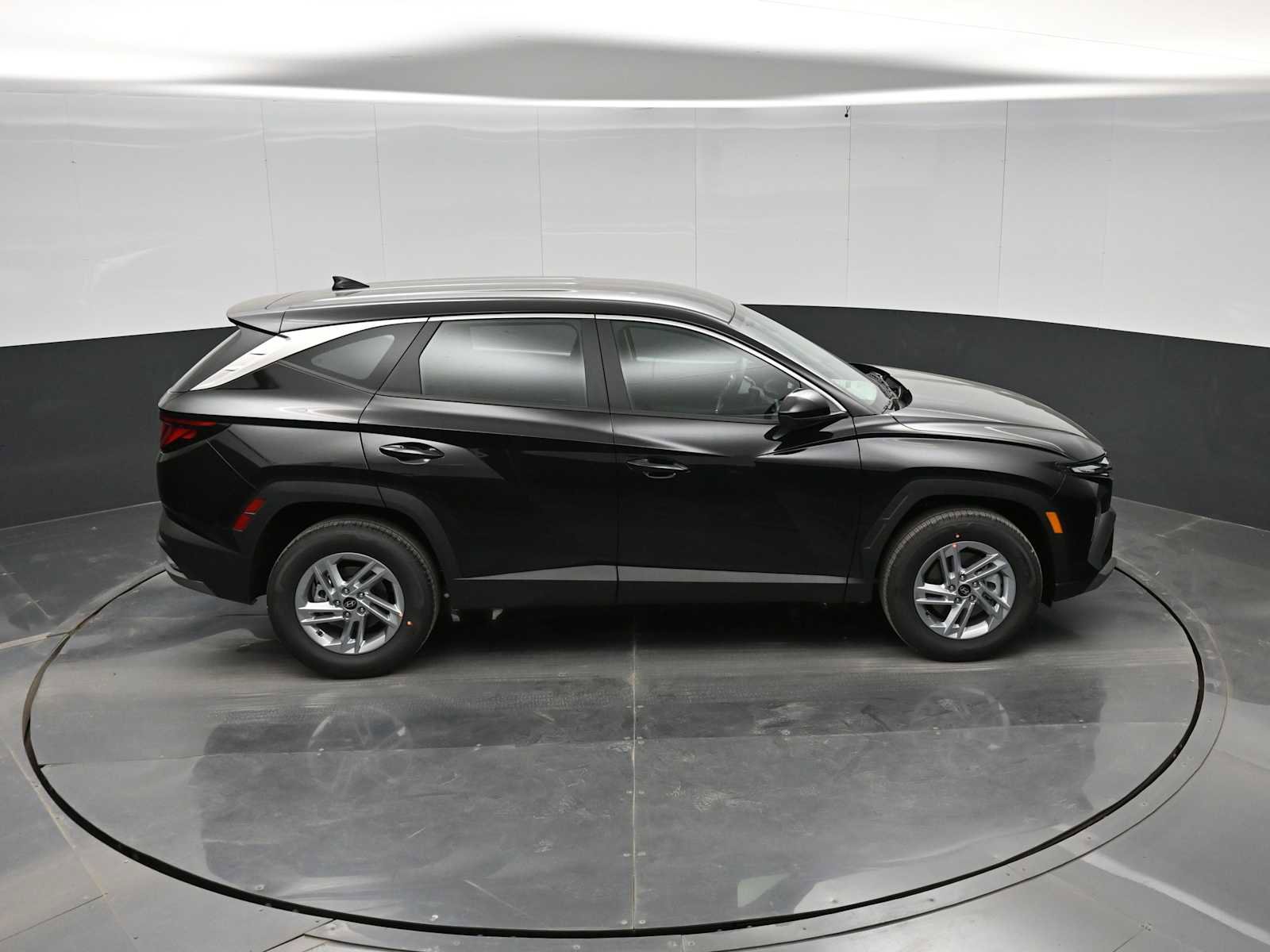 New 2026 Hyundai Venue SEL FWD image 31