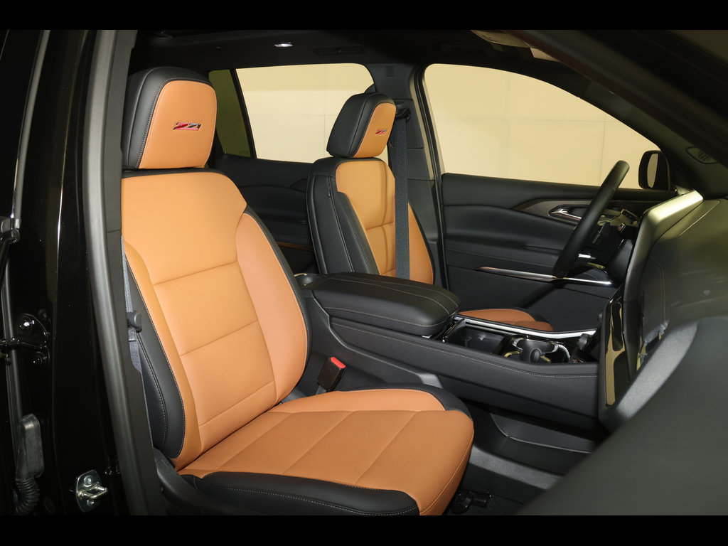 New 2027 Chevrolet Traverse Z71 w/ Enhanced Driving Package AWD/4WD image 27