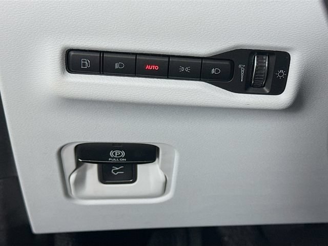 Used 2026 Jeep Cherokee Limited AWD/4WD image 10