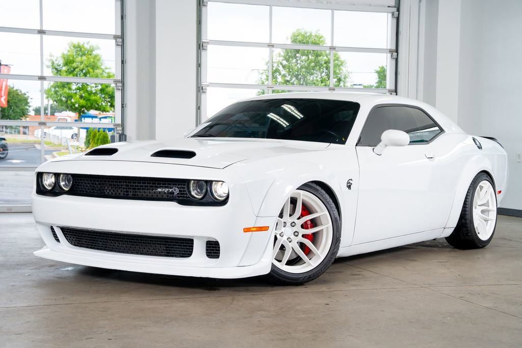 Used 2019 Dodge Challenger SRT Hellcat w/ Widebody Package RWD image 2