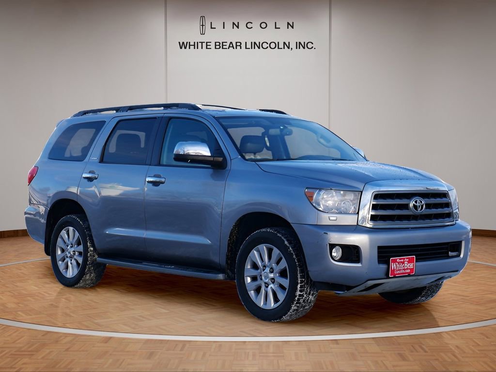 Used 2017 Toyota Sequoia Platinum AWD/4WD image 3