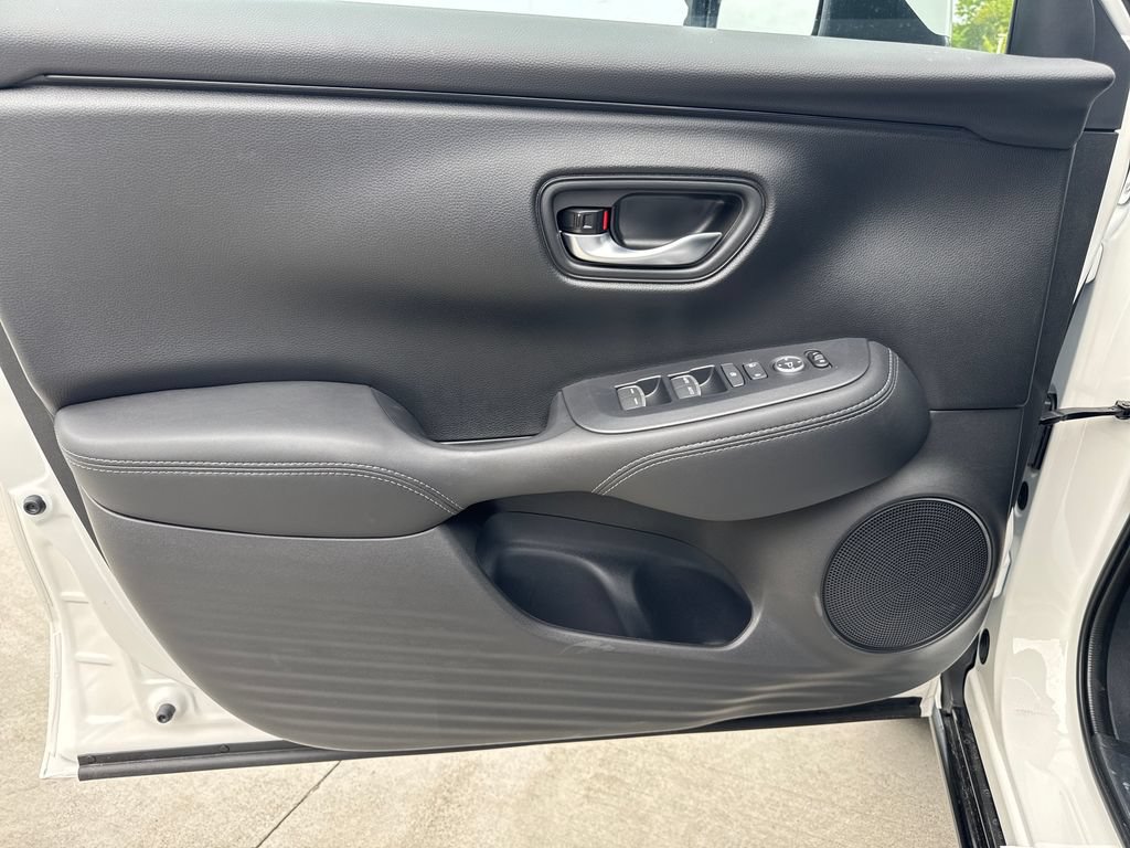 New 2027 Honda HR-V EX-L image 13
