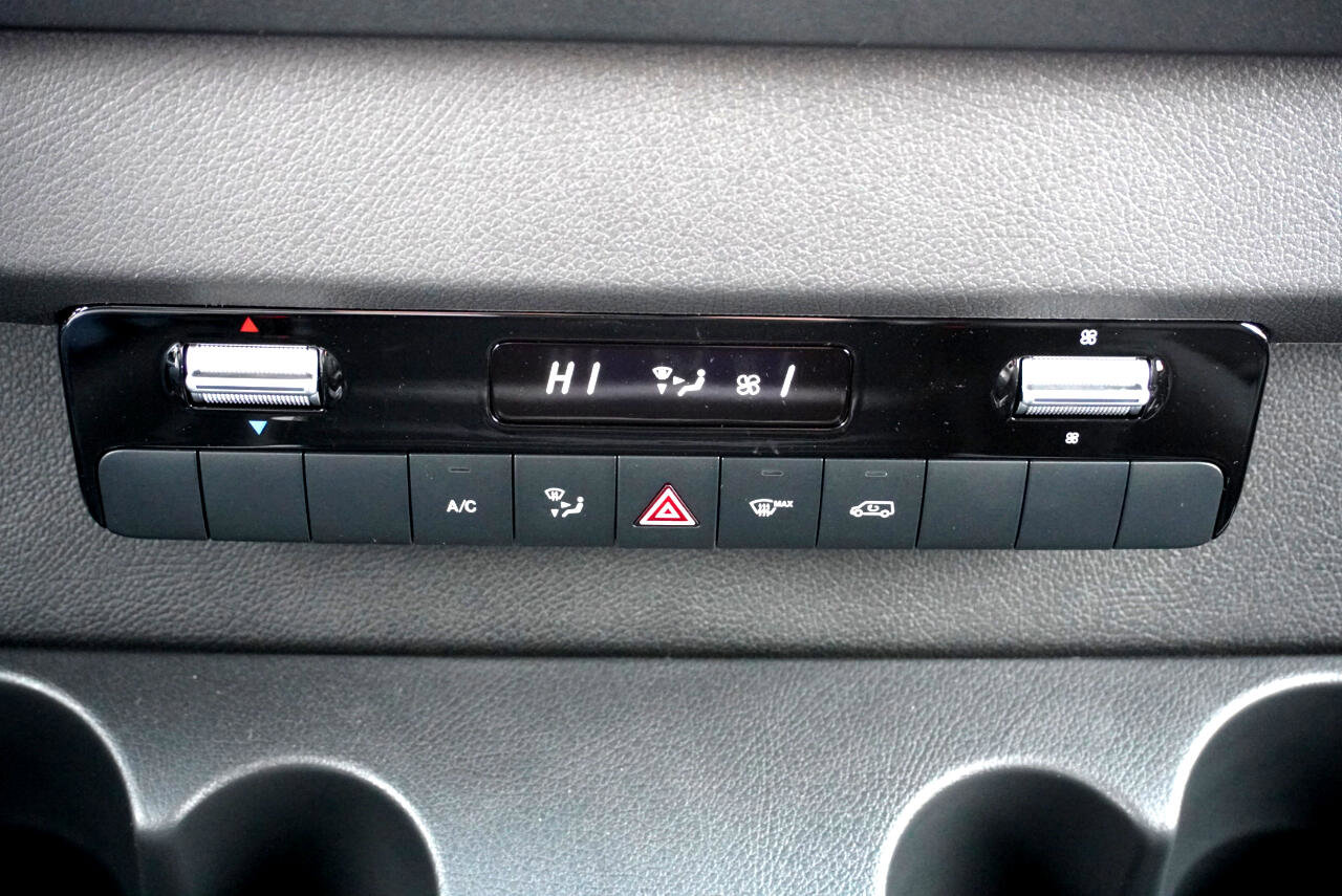 Used 2025 Mercedes-Benz Sprinter 2500 image 13