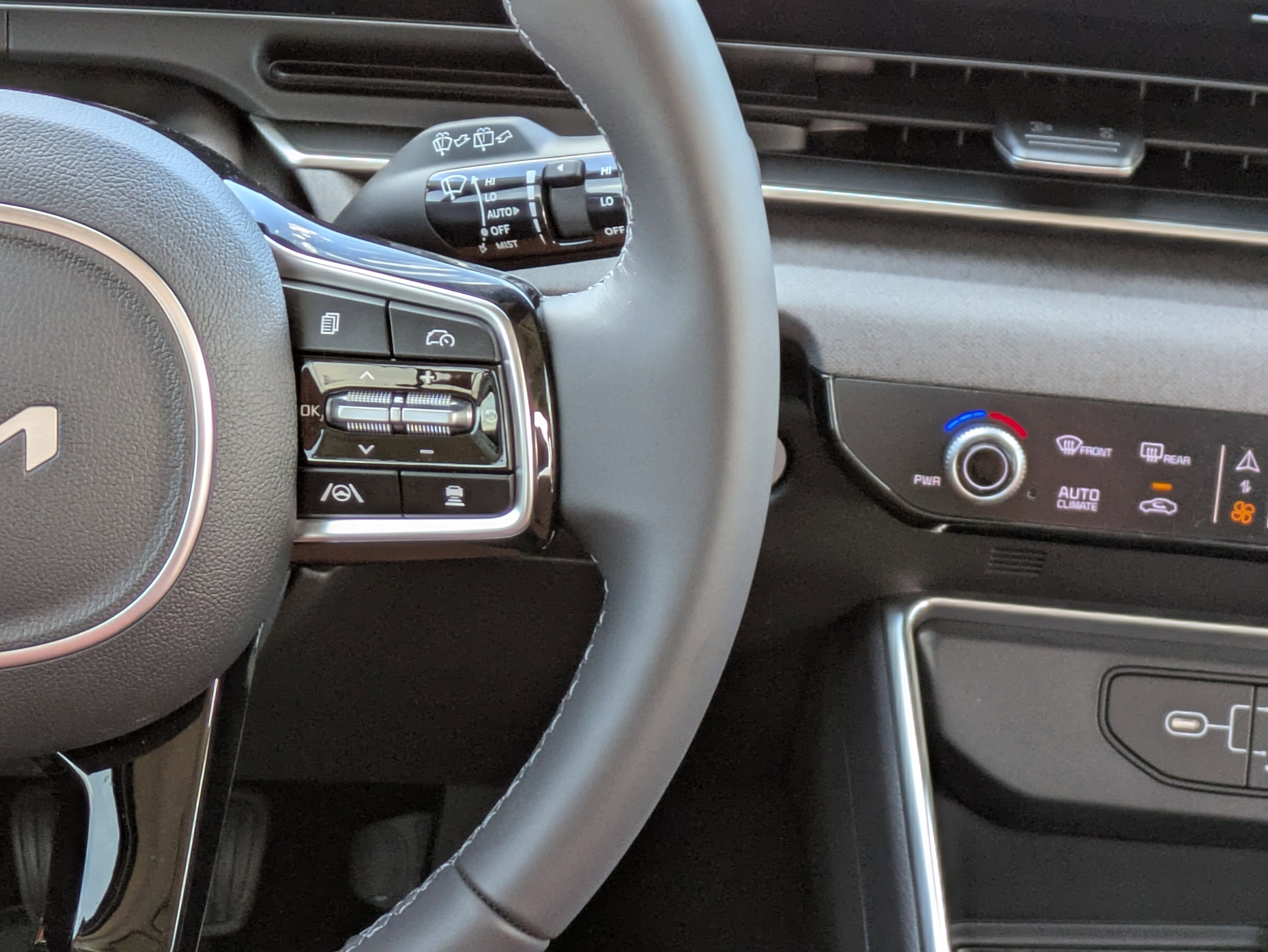 New 2026 Kia Carnival SX image 24