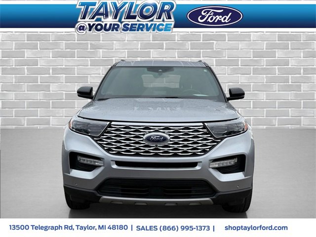Certified 2022 Ford Explorer Platinum w/ Equipment Group 601A image 2