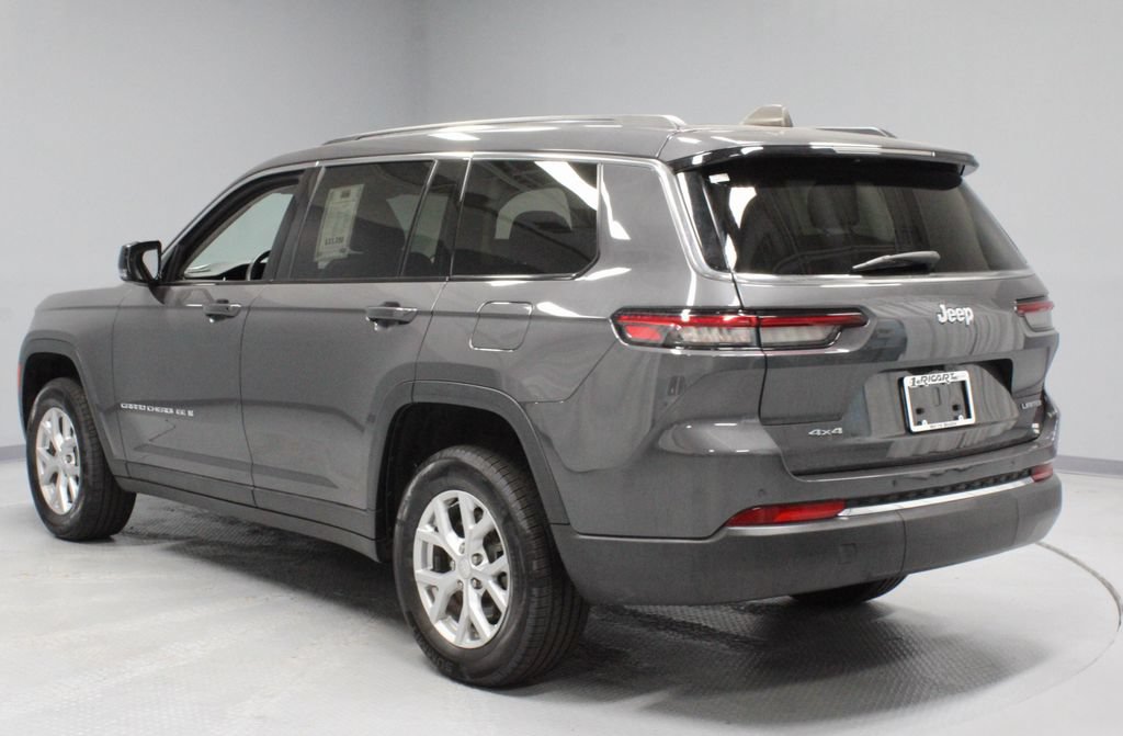 Used 2023 Jeep Grand Cherokee L Limited w/ Trailer Tow Group (B) AWD/4WD image 11