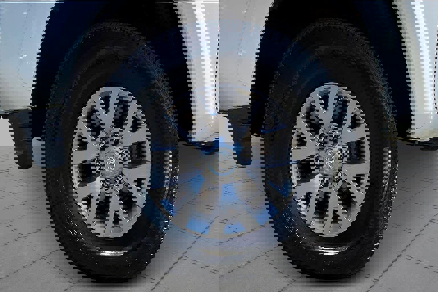 Used 2017 Toyota Tacoma SR5 image 10