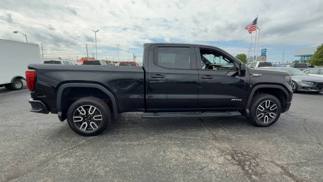 Used 2023 GMC Sierra 1500 AT4 w/ AT4 Preferred Package AWD/4WD image 9