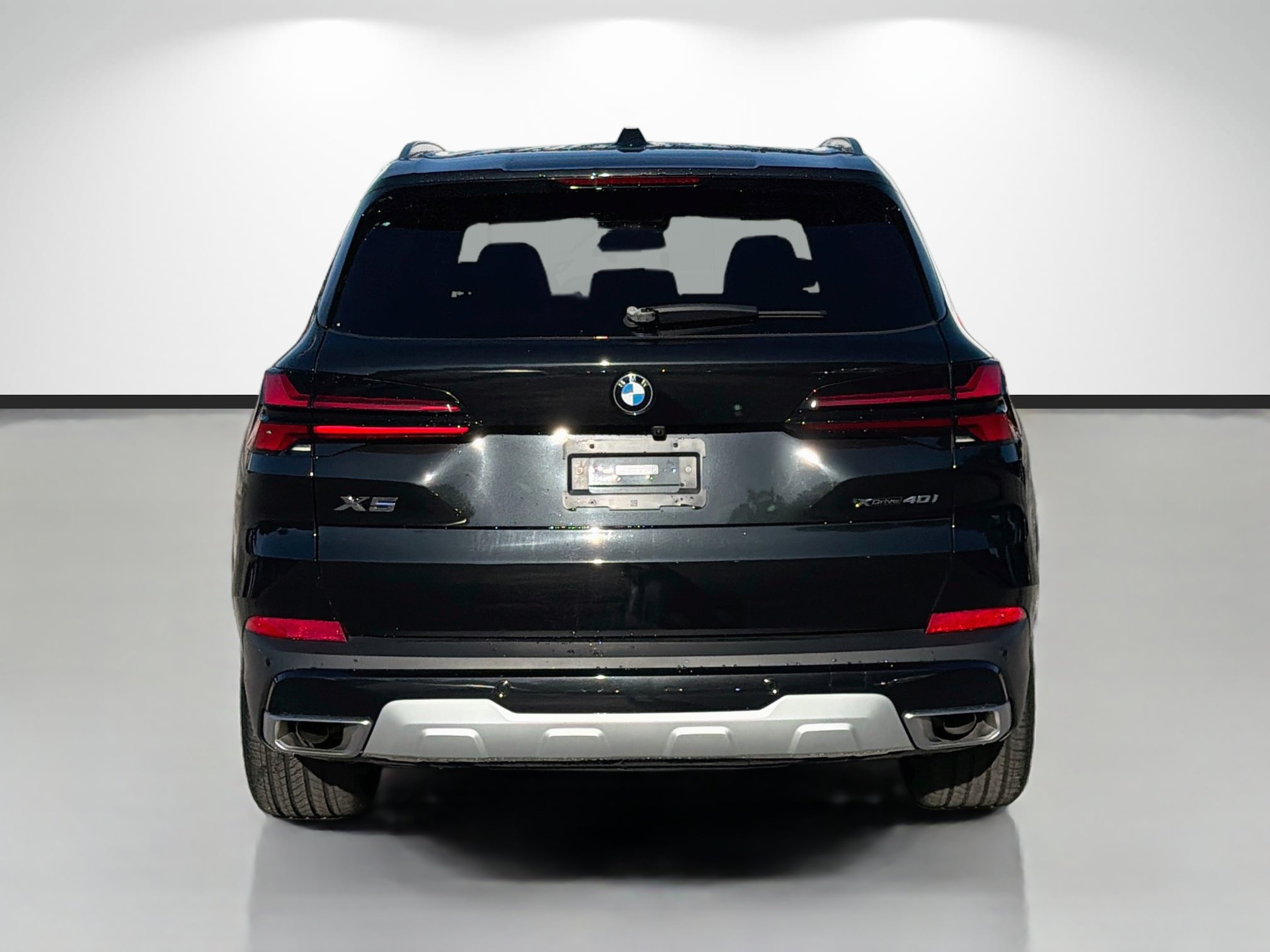Used 2025 BMW X5 xDrive40i AWD/4WD image 4