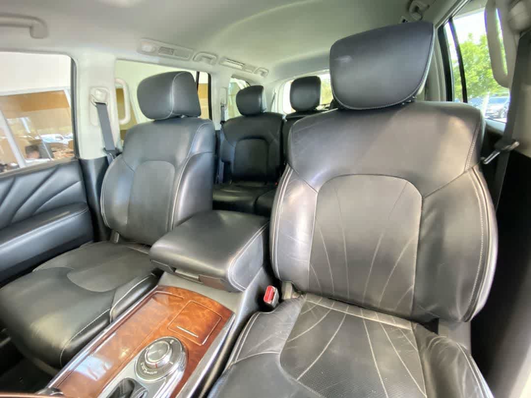 Used 2017 INFINITI QX80 4WD w/ Deluxe Technology Package image 14