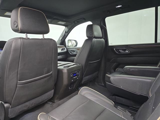 Used 2021 Chevrolet Suburban Premier w/ Premium Package image 40
