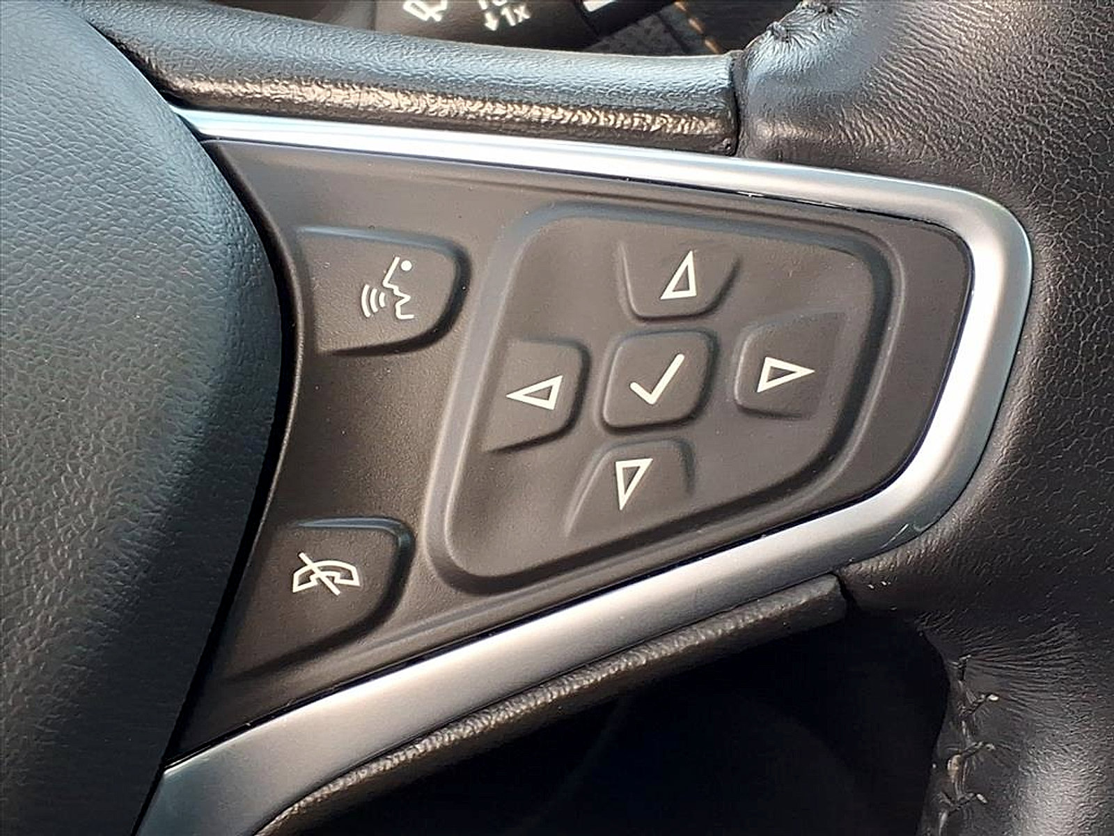 Certified 2022 Chevrolet Equinox Premier image 13