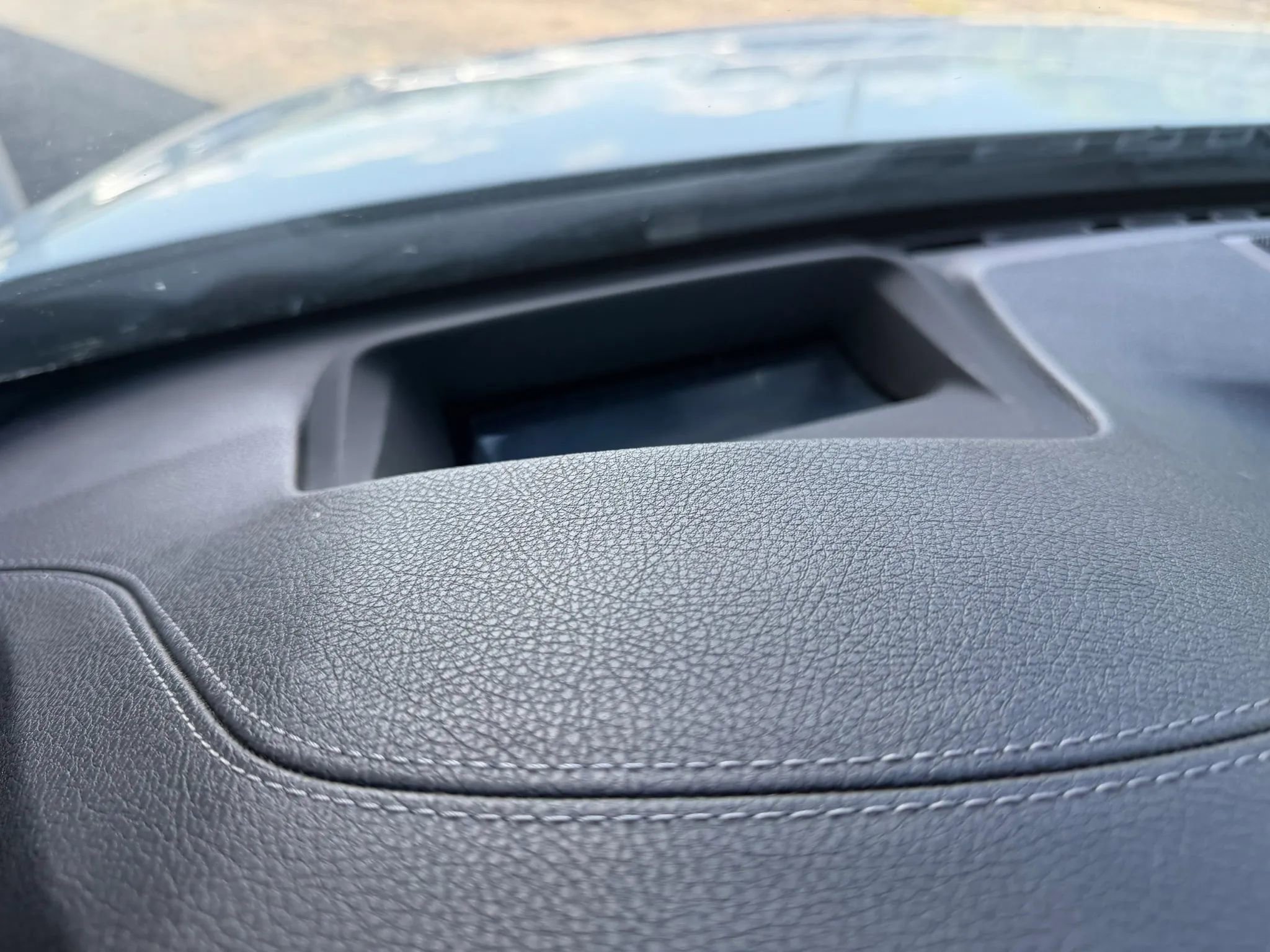 Used 2018 BMW 340i xDrive Sedan w/ Premium Package AWD/4WD image 25