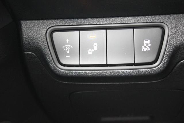 Used 2024 Kia Forte LXS w/ LXS Technology Package FWD image 16
