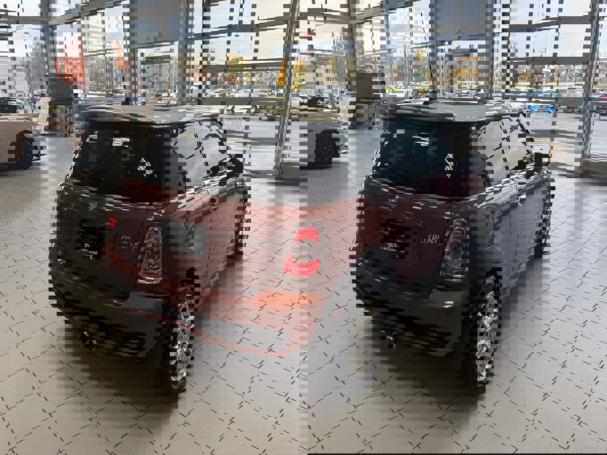 Used 2011 MINI Cooper S image 46