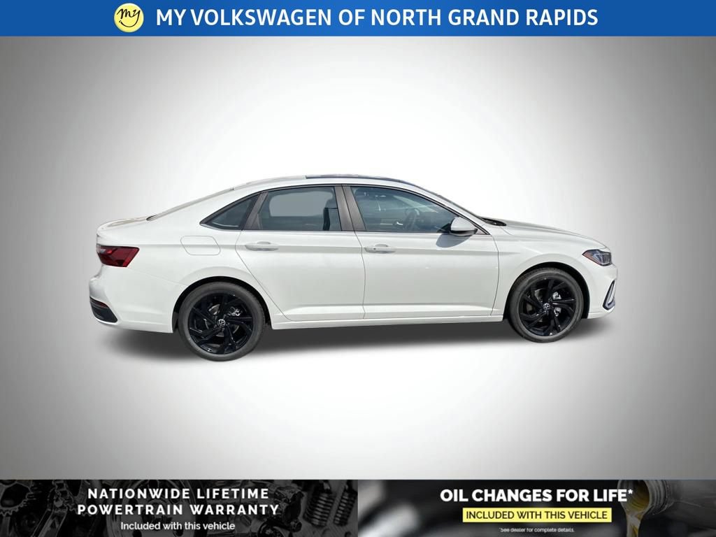 New 2026 Volkswagen Jetta SE FWD image 19
