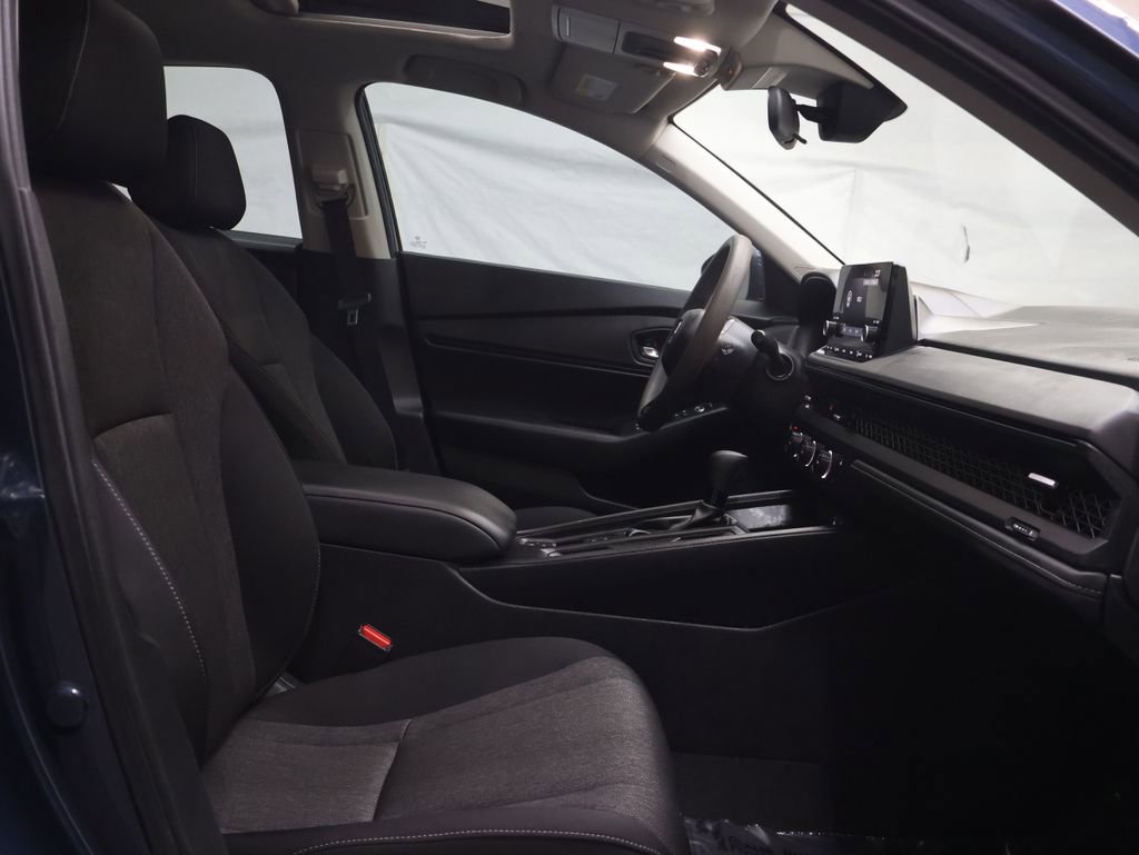 Used 2024 Honda Accord EX image 9
