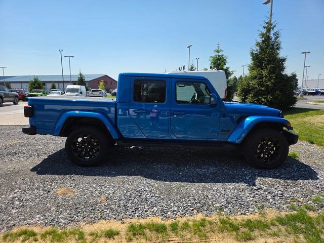 Used 2023 Jeep Gladiator Overland AWD/4WD image 16
