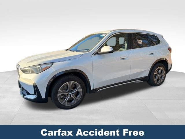 Used 2025 BMW X1 xDrive28i image 3