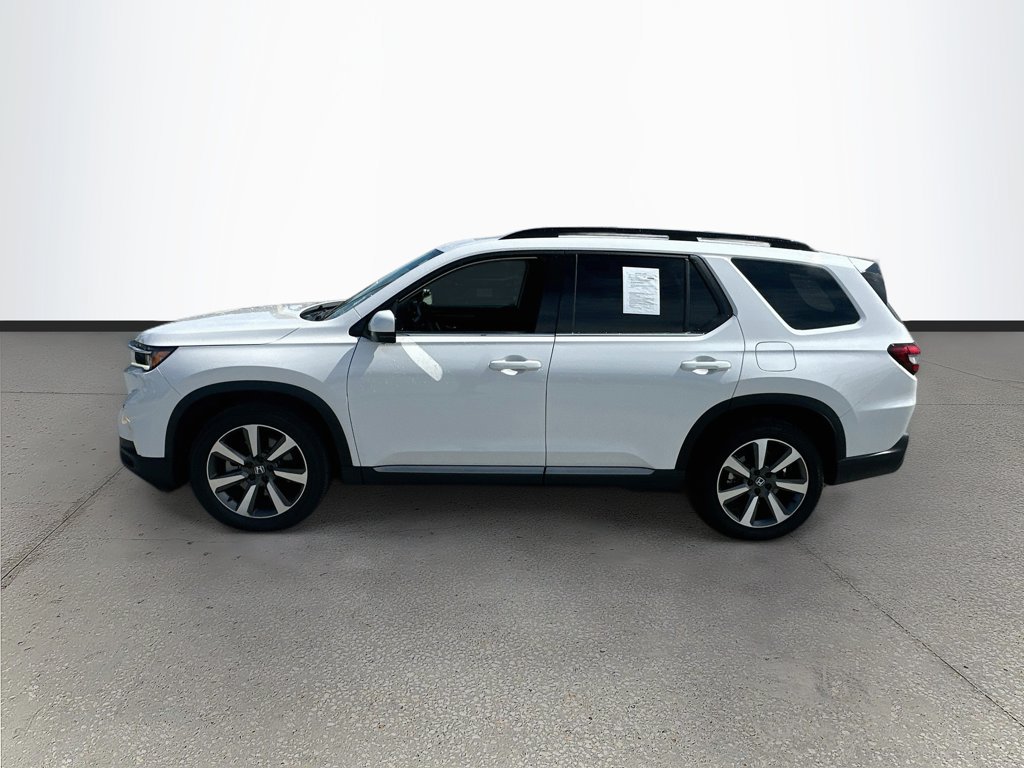 Used 2025 Honda Pilot Elite image 4