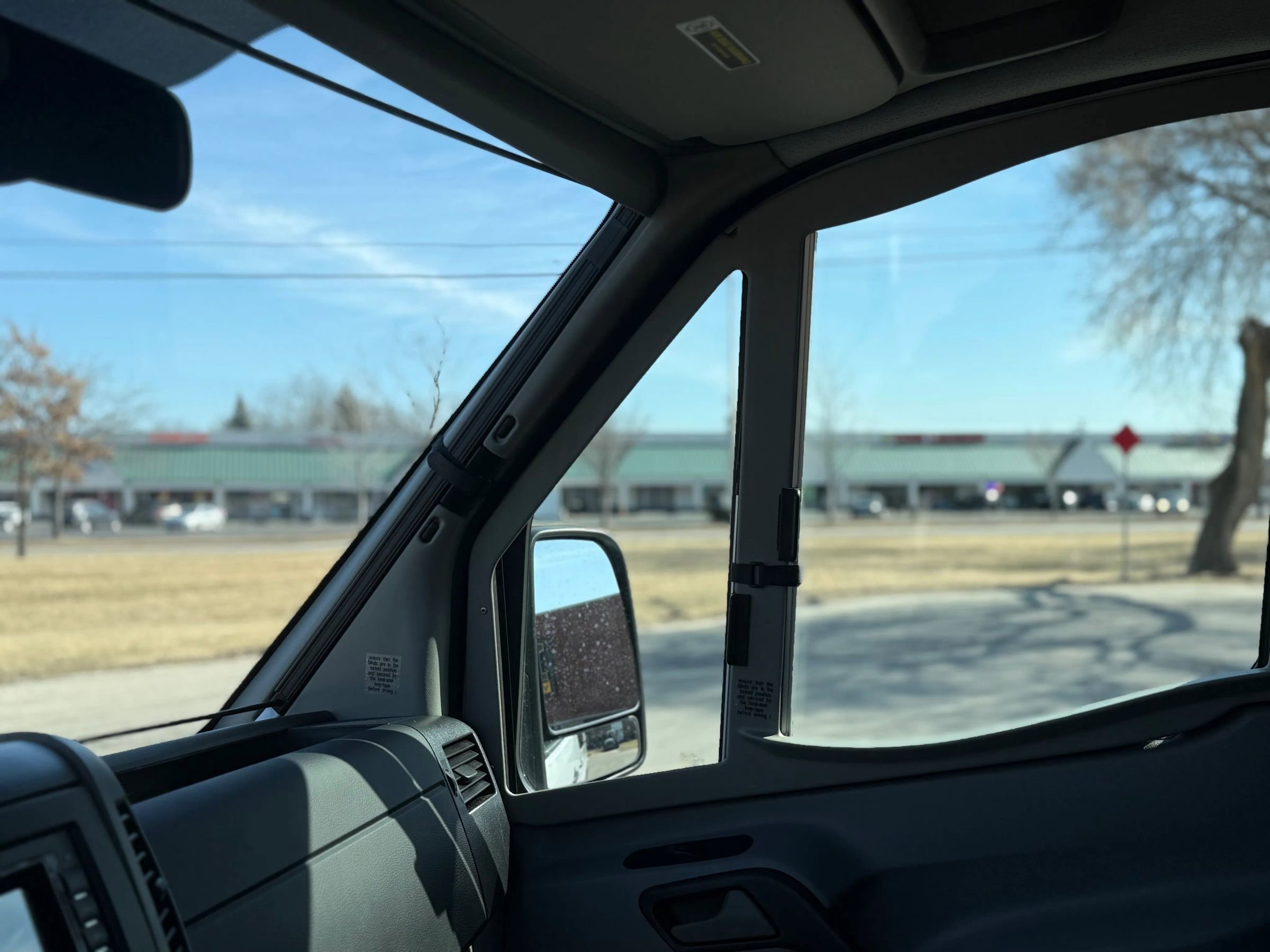 Used 2011 Mercedes-Benz Sprinter 2500 w/ Premium Pkg image 18