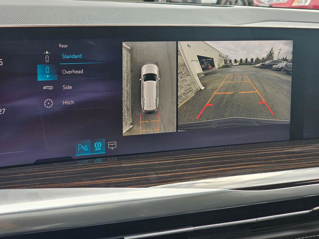 New 2026 Cadillac Escalade Luxury image 29