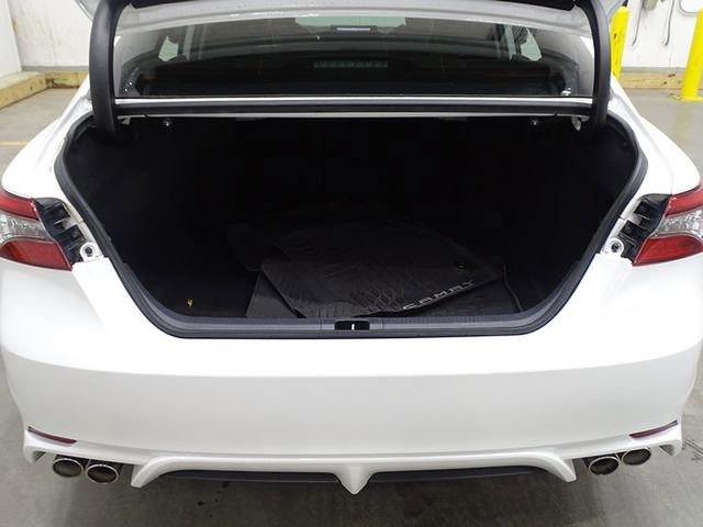 Used 2021 Toyota Camry XSE w/ Navigation Package image 15