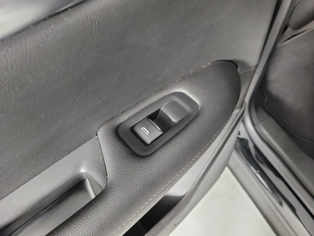 Certified 2023 Cadillac XT5 Luxury FWD image 14