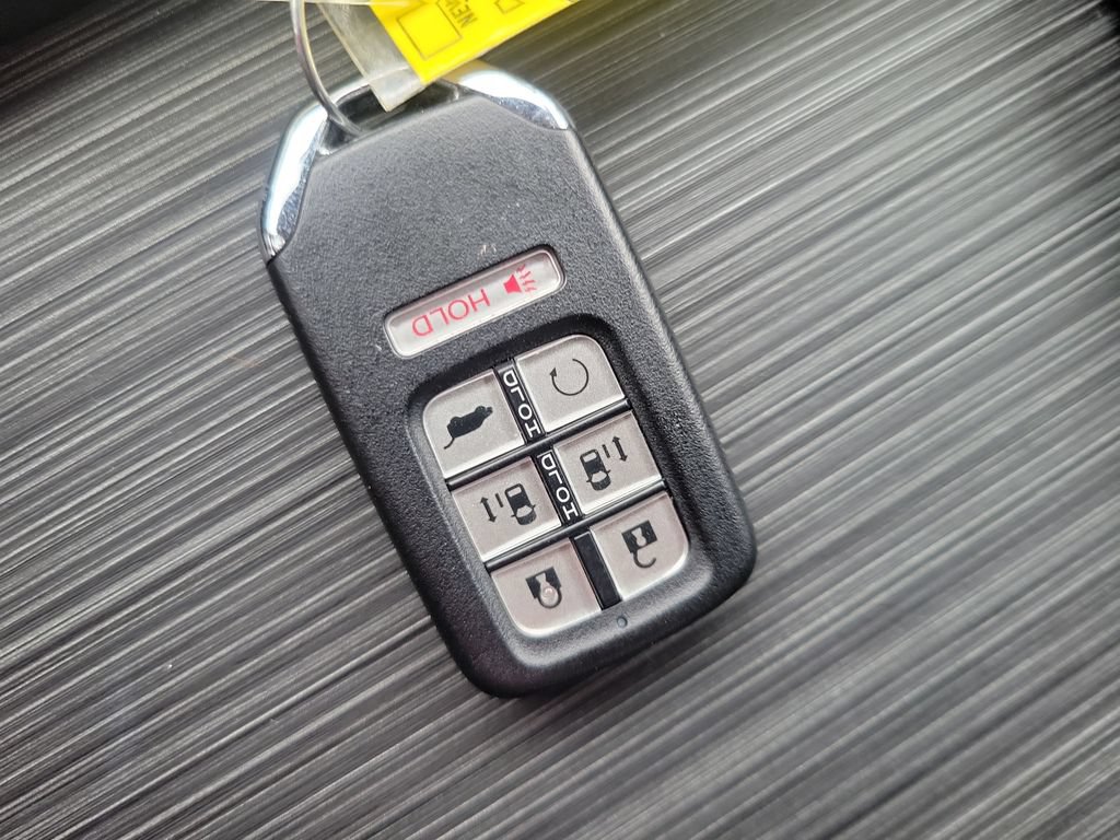 Used 2024 Honda Odyssey Touring image 41