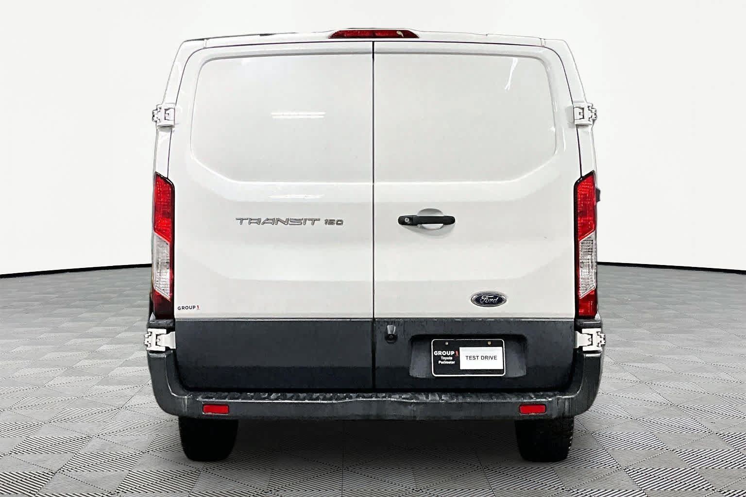 Used 2018 Ford Transit 150 130 Low Roof RWD image 5