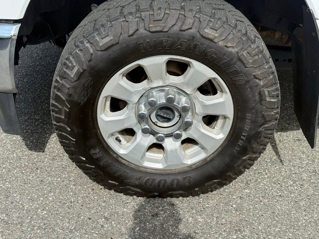 Used 2024 Ford F350 XLT w/ FX4 Off-Road Package image 11