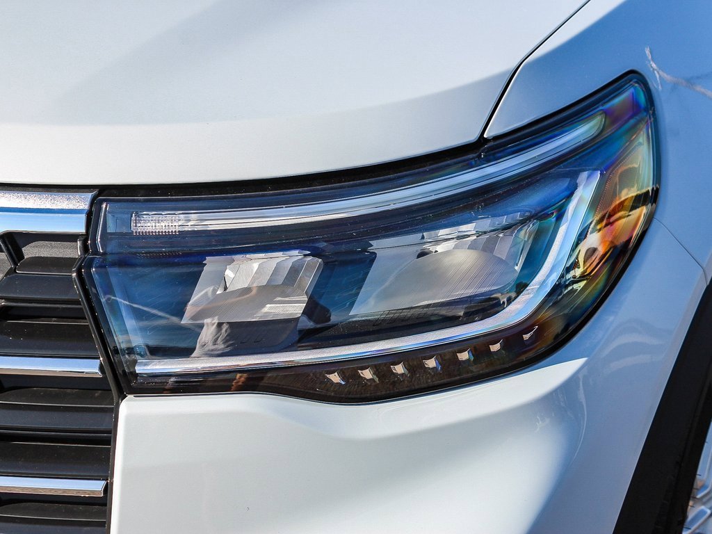 New 2026 Ford Explorer Active image 4