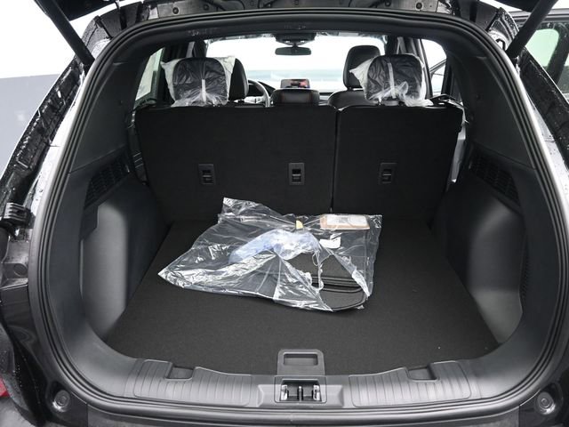 New 2026 Ford Escape ST-Line w/ Cold Weather Package AWD/4WD image 6