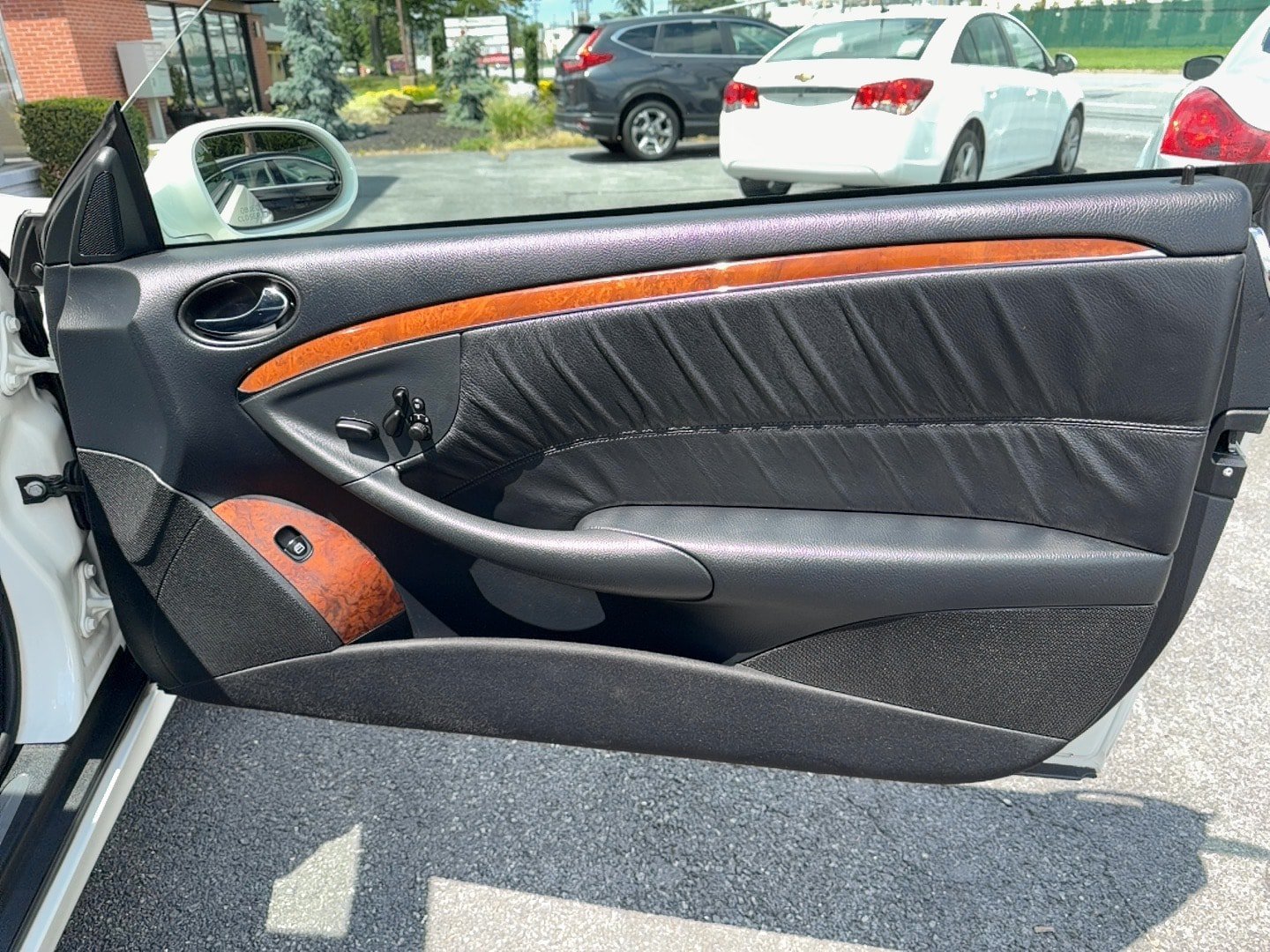 Used 2008 Mercedes-Benz CLK 350 Cabriolet image 25