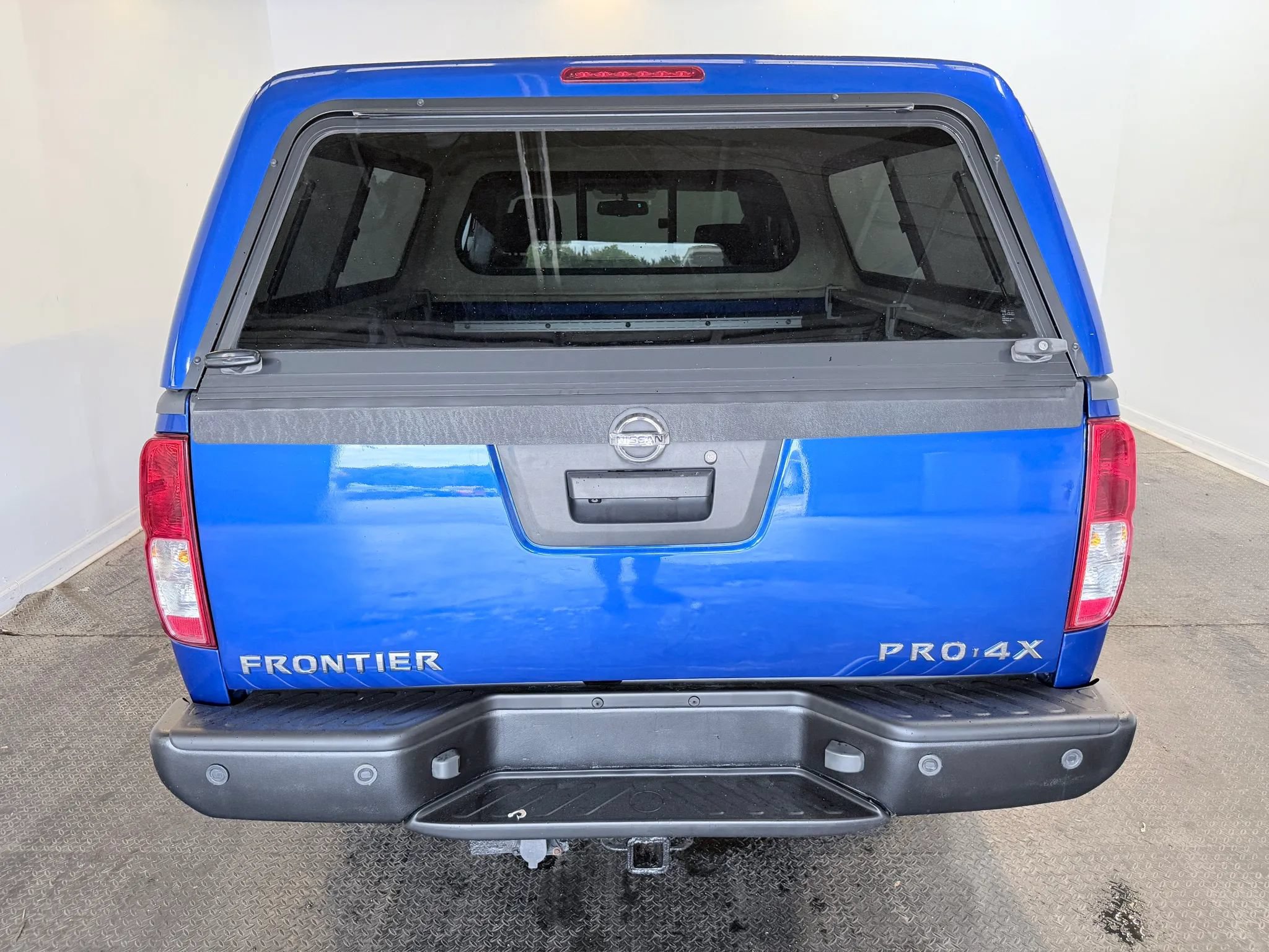 Used 2013 Nissan Frontier PRO-4X AWD/4WD image 6